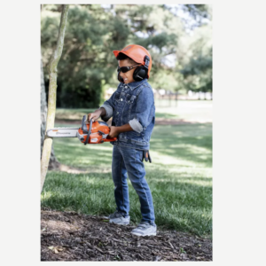 HUSQVARNA Laste kettsaag 550XP ja kaitsevarustuse komplekt